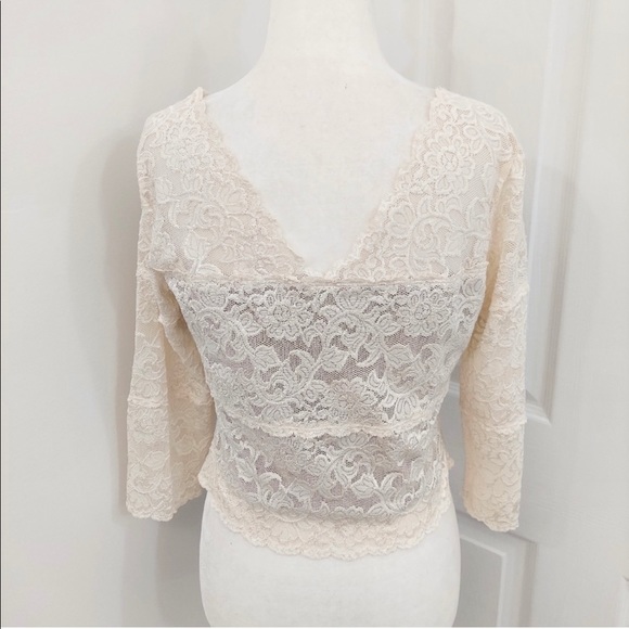 COPY - Vintage Signature Lace Three-Quarter Sleeve Top - Picture 3 of 12